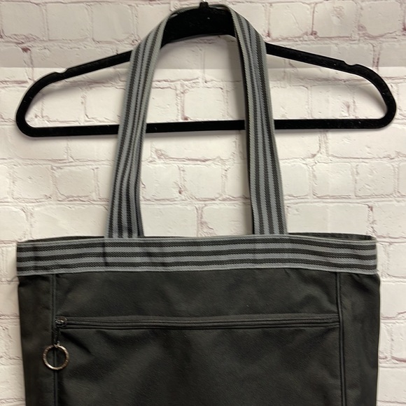 Womens Adidas workout tote bag - Picture 6 of 14